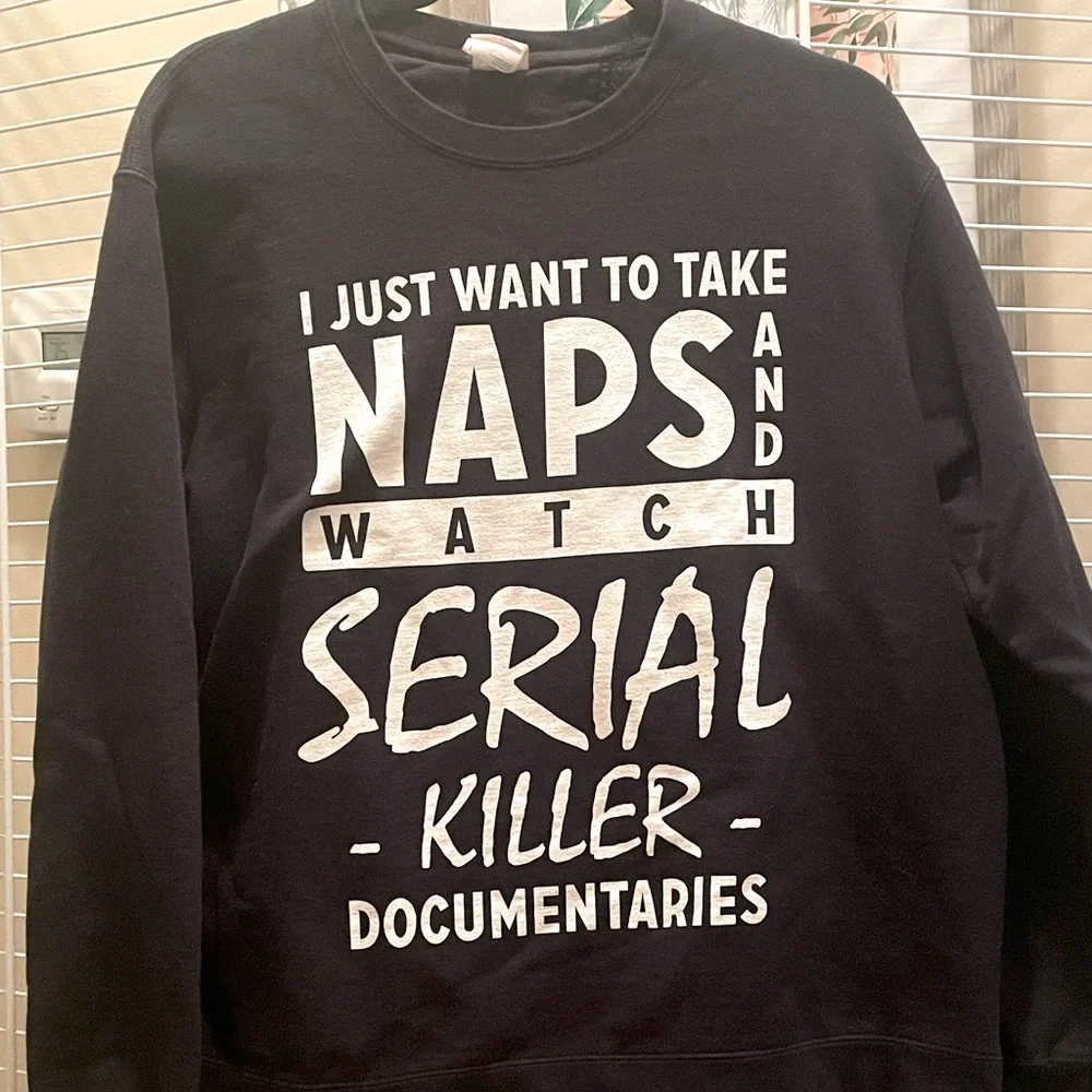 Size large sweatshirt - Picture 1 of 1